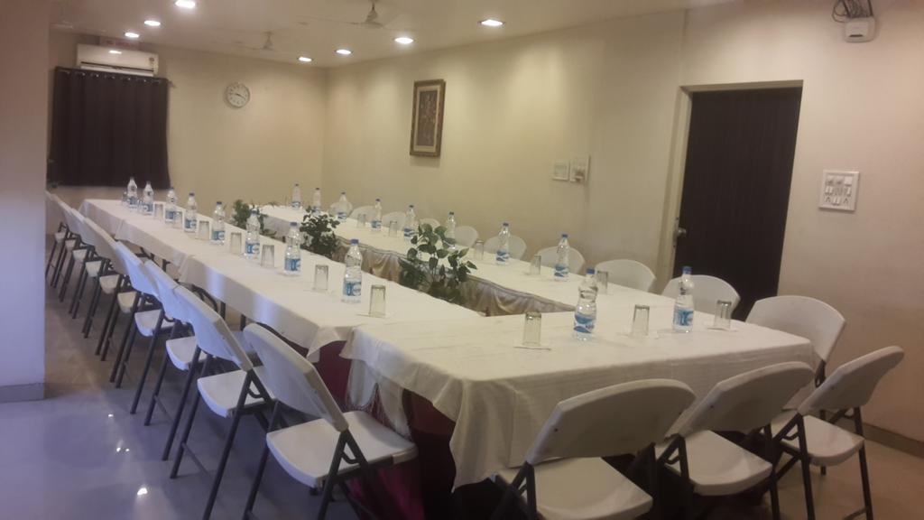 Hotel Avon International Aurangabad  Eksteriør billede