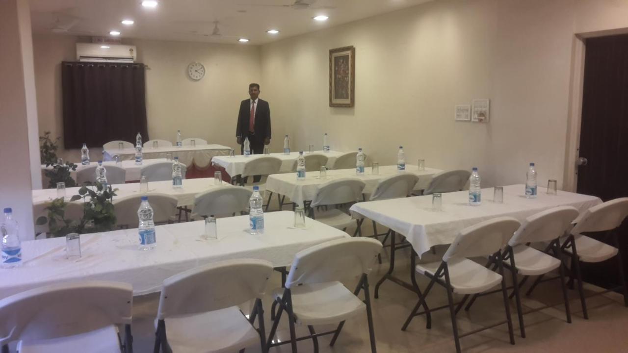 Hotel Avon International Aurangabad  Eksteriør billede